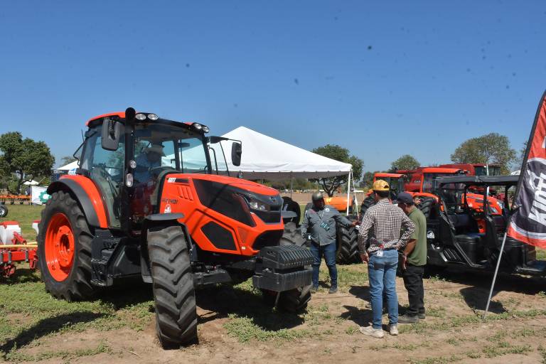 Conocen innovaciones para el campo en la Expo Agro Sinaloa 2026