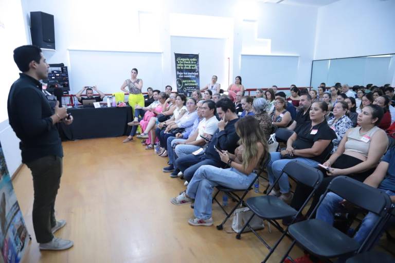 Impulsan en Mazatlán la profesionalización del sector de rentas vacacionales