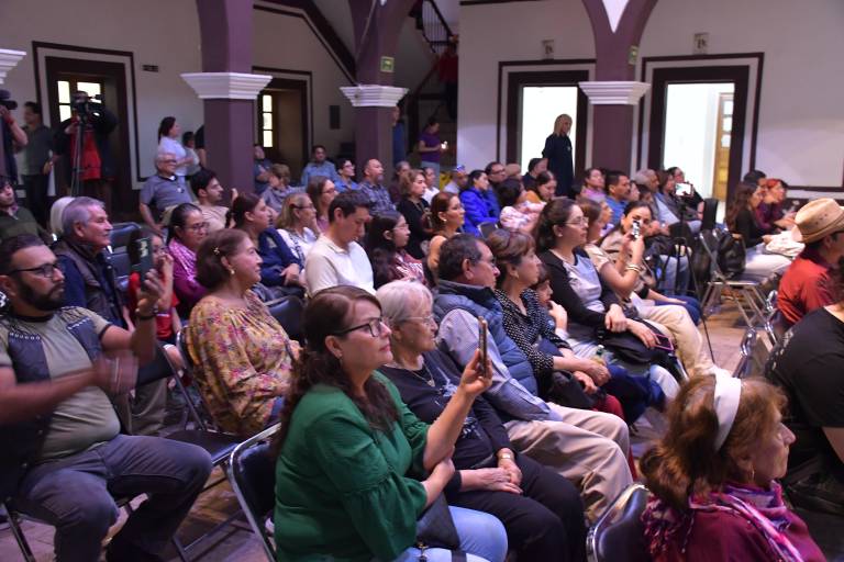 Comparten con ‘Amahl’ un mensaje de generosidad