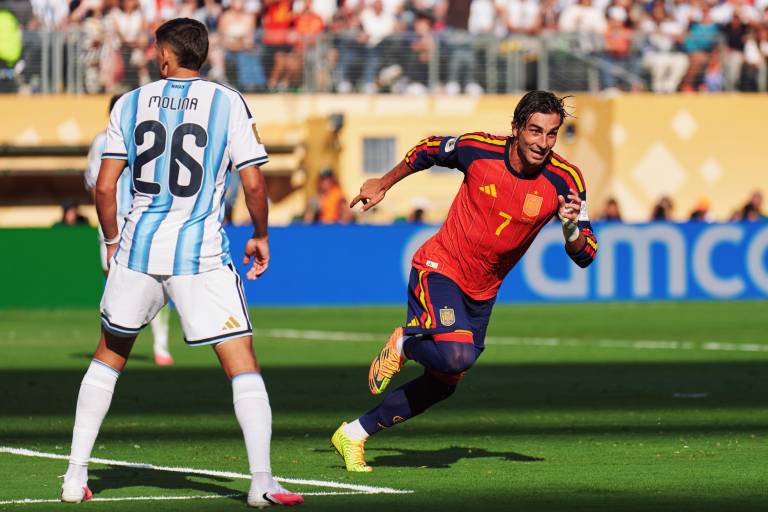 Ferran Torres dio a España el triunfo en la final.