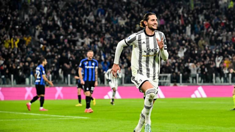 Juventus vence 2-0 al Inter de Milán.