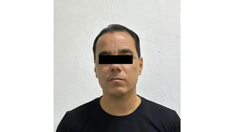 Omar Bravo seguirá encarcelado.