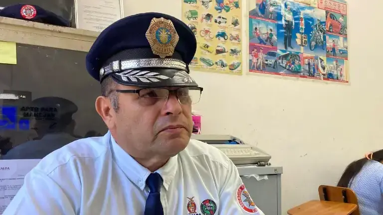 Carlos Ordóñez pide a los motociclistas a respetar velocidades permitidas y señalamientos de alto y distancias entre los vehículos para prevenir siniestros.