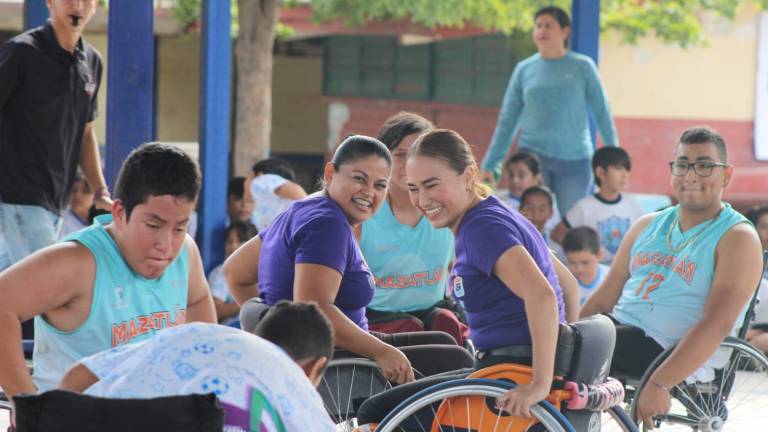 Festeja la escuela Democracia la inclusión, en el marco del Día Internacional de Personas con Discapacidad
