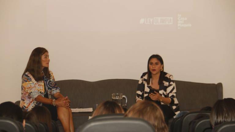 Olimpia Coral Melo ofreció una charla en La Casa del Maquio.