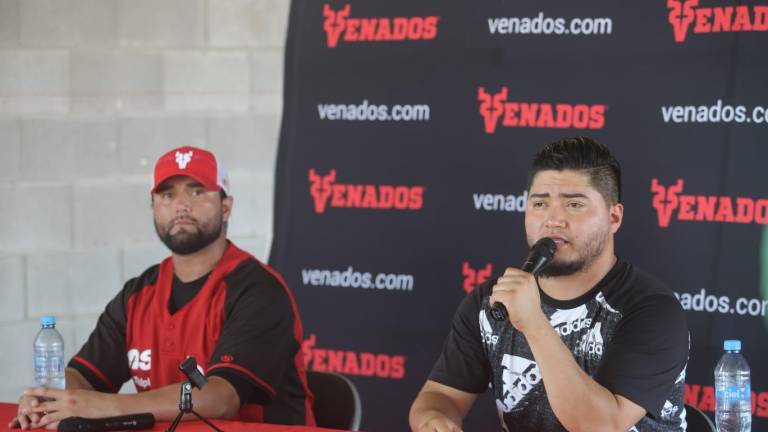 Francisco Ríos (der.) dice que Venados quiere cambiar la cara del año pasado.