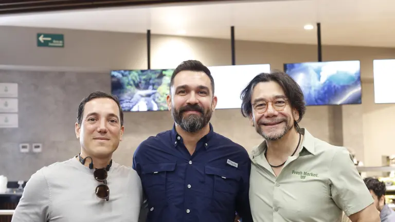 Juan Pablo Ibarra, Roberto Tamayo y Juan Manuel Ley.