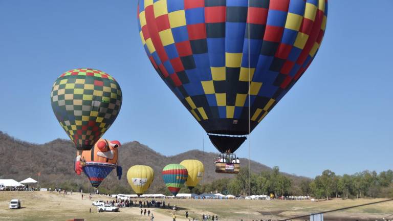El Festival del Globo Culiacán 2023 se desarrolló este fin de semana en “Narnia”.