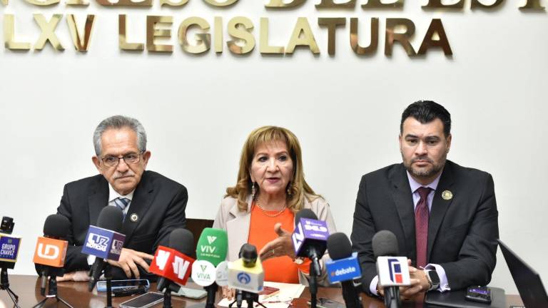 ‘No es el camino... enseñanza a infancias debe ser otro’: Diputada por protesta en Palacio de Gobierno