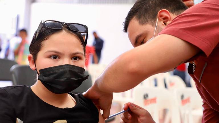 Avanza vacunación Covid-19 de menores en Sinaloa
