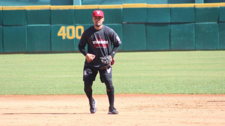 Ramón Ríos llega motivado al primer día de prácticas de Venados.