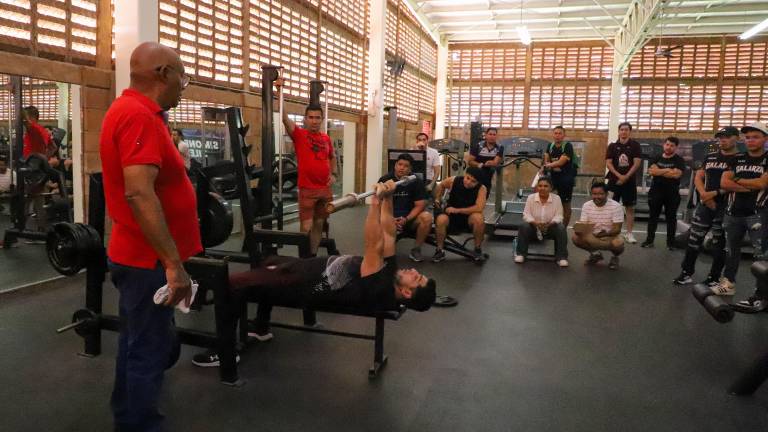 El curso “Planificación del Entrenamiento para Lanzadores Juveniles” busca dotar de herramientas metodológicas específicas para las pruebas de campo, un área con menor oferta de capacitación en la región.
