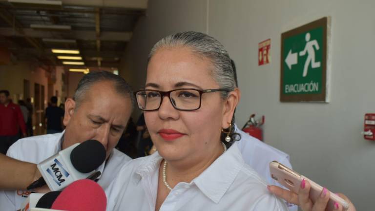 La Secretaría de Educación Pública y Cultura, Graciela Domínguez Nava, en entrevista previo al evento cultural de la campaña ‘Si te drogas, te dañas’.