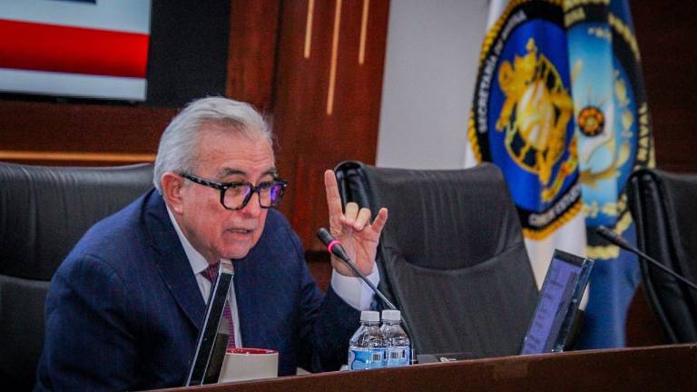 Rocha Moya indicó que el tema ya se atiende directamente con la CFE, incluso mediante una videoconferencia a nivel nacional encabezada por la Secretaría de Finanzas.