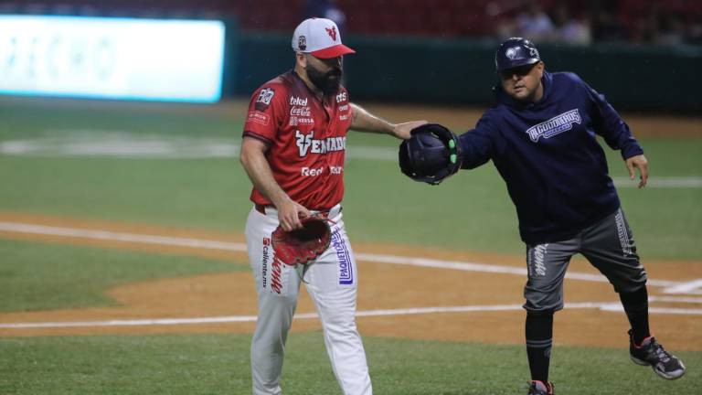 El mazatleco jugará con Leones del Escogido buscando llamar la atención de scouts de MLB.