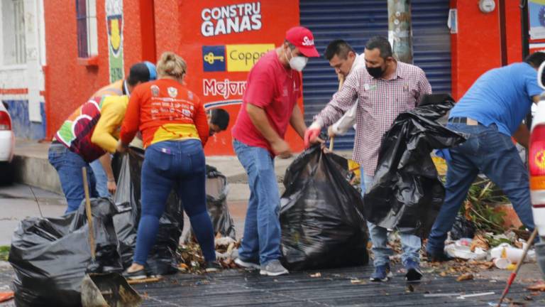 Suman Comuna más de 150 reportes de árboles y mil alcantarillas tapadas por las lluvias, en Culiacán