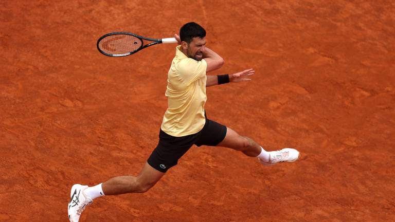 Djokovic mostró dificultades físicas y dejó dudas rumbo a Roland Garros.