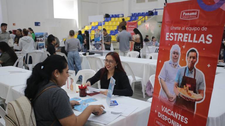 En Mazatlán, Feria del Empleo se realiza mientras crece el desempleo en Sinaloa.