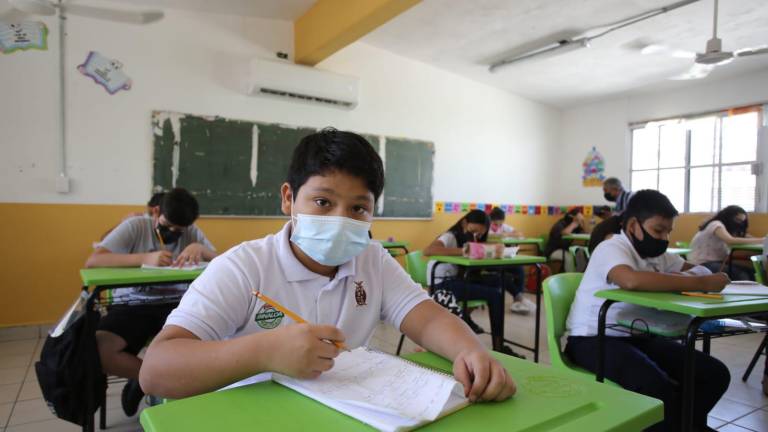 La titular de la SEPyC, Graciela Domínguez, señaló que cada escuela puede determinar las medidas sanitarias a seguir, de acuerdo a los protocolos establecidos.