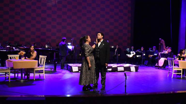 Integrantes del Taller de Ópera de Sinaloa enamoran con la música.