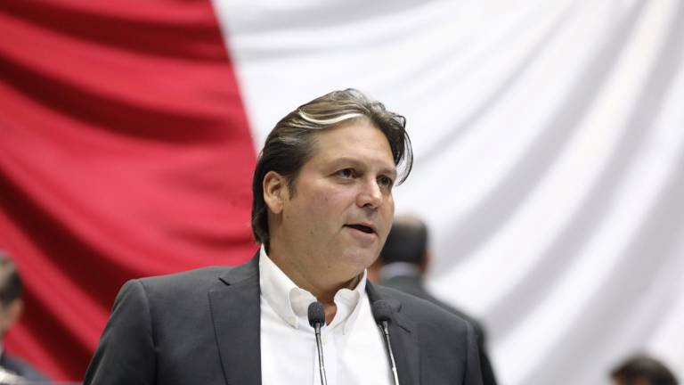 El Diputado federal por el PRI, Mario Zamora Gastélum, presenta iniciativa para castigar hasta con cárcel a “aviadores”.