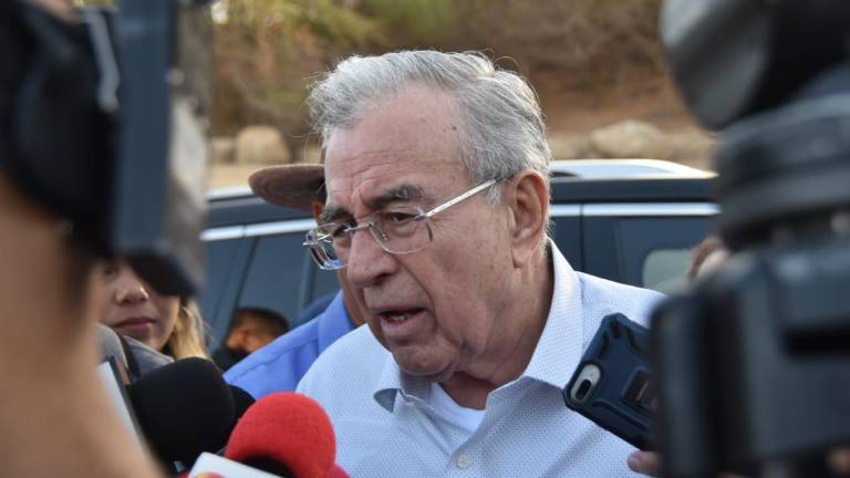 El Gobernador Rubén Rocha Moya prefiere no hacer señalamientos acerca de las denuncias que ciudadanos presentaron contra Héctor Melesio Cuén y su hijo.