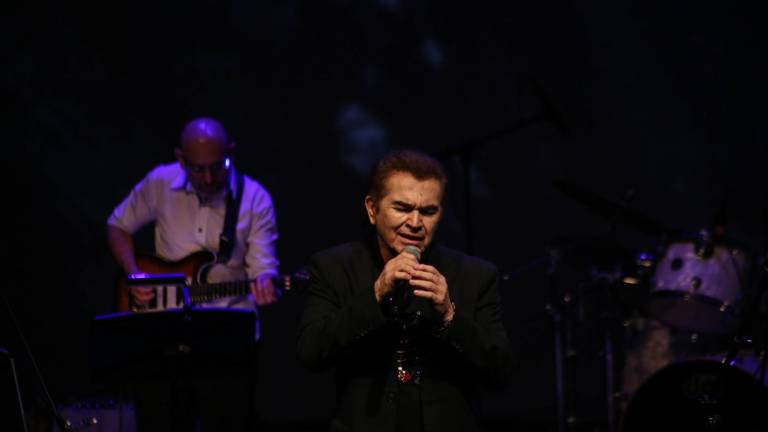 Aplauden a Jesús Monárrez en su concierto ‘Sinaloa para el mundo’