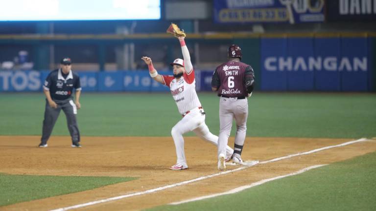 Tomateros terminó por verse superior a Venados, en el inicio de la serie en el Teodoro Mariscal.