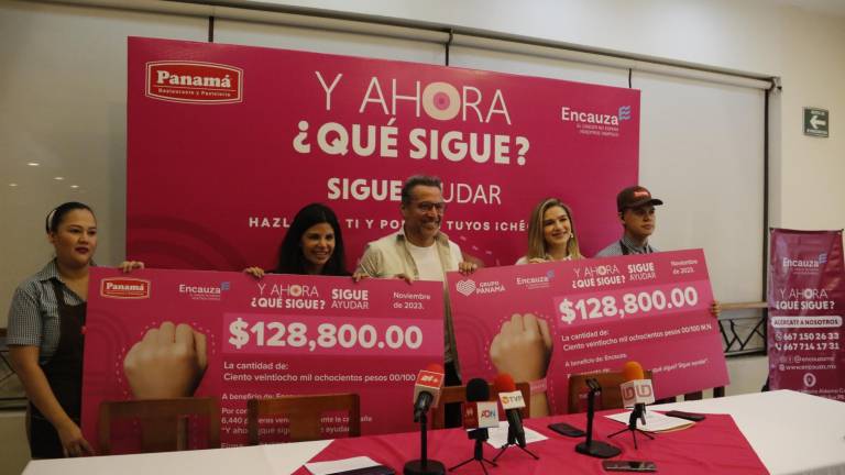 Grupo Panamá, representado por su director Luis Osuna Vidaurri y su fuerza de ventas, hace la entrega del cheque simbólico a las representantes de Encauza IAP.