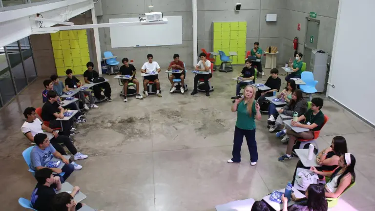 Da el Instituto Senda la bienvenida a sus nuevos estudiantes de preparatoria