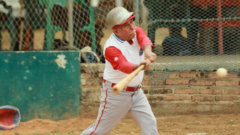 Se disputa la cuarta jornada en el Club Deportivo Sarabia.