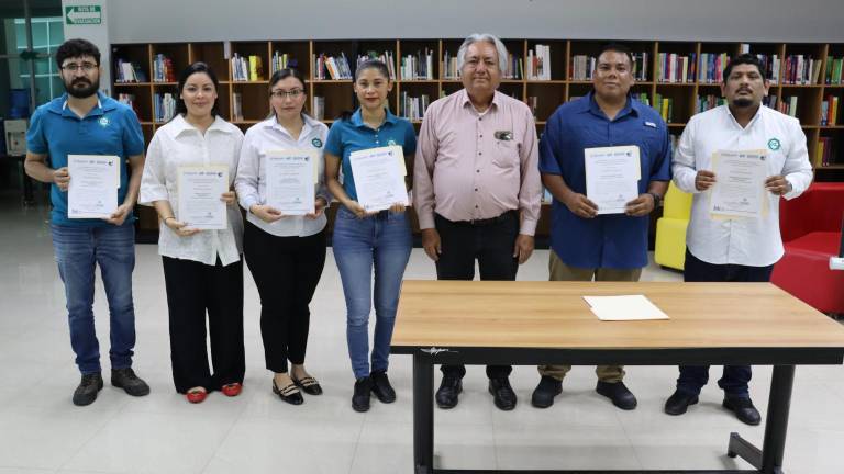 SEP otorga constancias a personal de UTEsc por su participación en el desarrollo de planes de estudios de posgrado y modalidades dual y mixta