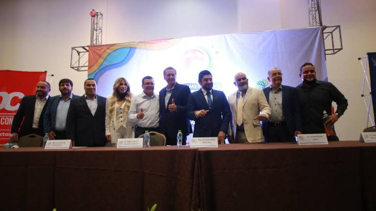 Inauguración del primer Foro Internacional de Prevención, Tratamiento y Control de Adicciones, en Mazatlán.