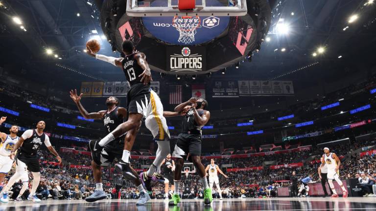 Clippers remonta para imponerse 113-112 a Warriors