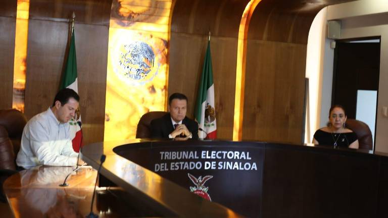 Sesión del Tribunal Electoral del Estado de Sinaloa.