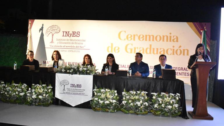 Despide el Instituto de Neurociencias y Educación de Sinaloa a su generación 2022-2024