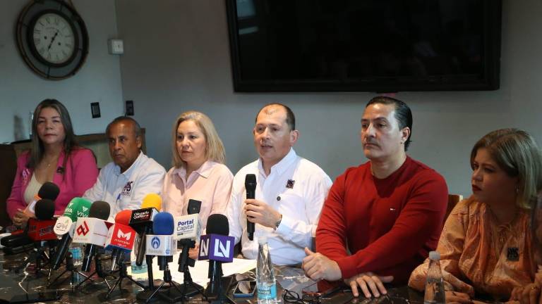 Conferencia de prensa de la dirigencia del Partido Sinaloense.