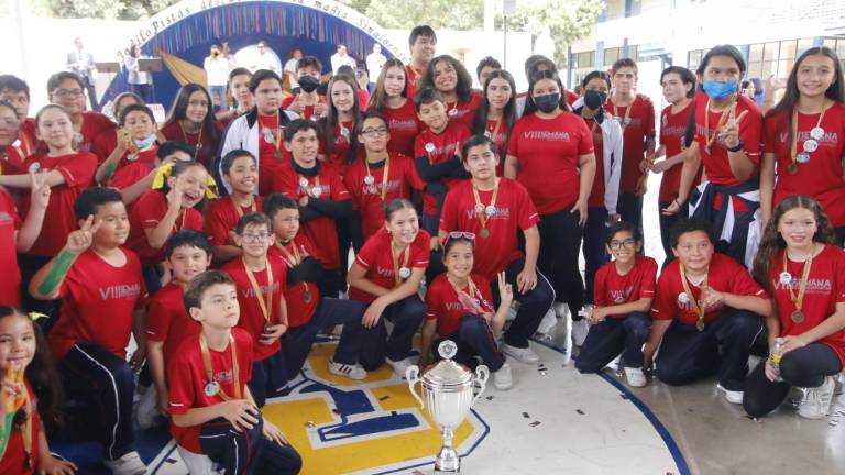 Los alumnos de color rojo se coronan campeones en la octava Semana Cultural y Deportiva Jadilopista 2023.