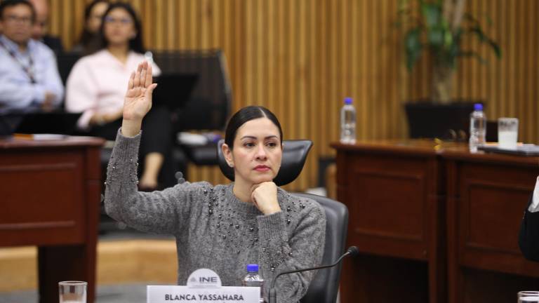 La consejera electoral Blanca Yassahara Cruz García fue designada como presidenta provisional del INE tras la renuncia de Guadalupe Taddei Zavala.