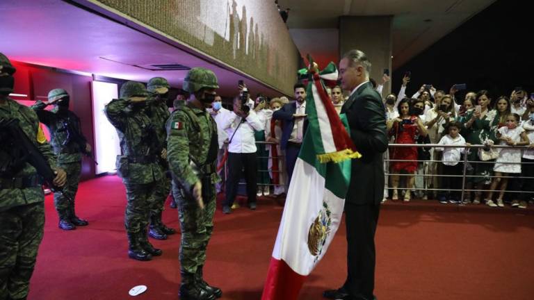 Los sinaloenses gritan ¡Viva México!
