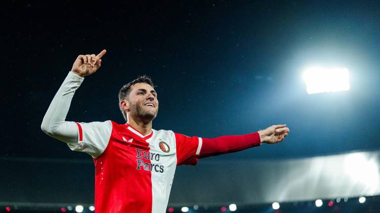 Santiago Giménez dice que cuando haya noticias las notificará.