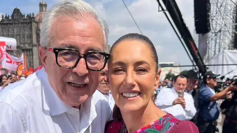 Sheinbaum fue cuestionada sobre porqué Rocha Moya no fue detenido cuando comparecieron ante la Fiscalía General de la República.