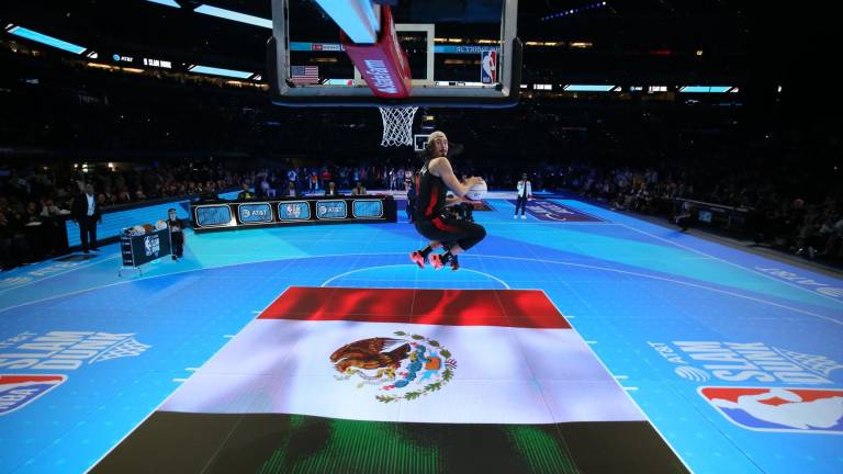 Jaime Jáquez rinde honor al legado mexicano en la NBA en Concurso de Clavadas