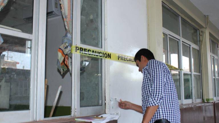 Protección Civil informó que se debe continuar con aulas clausuradas para prevenir incidentes con los menores.