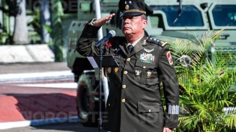 El General Julio César Islas Sánchez asume como Comandante de la Novena Zona Militar, con sede en Culiacán.