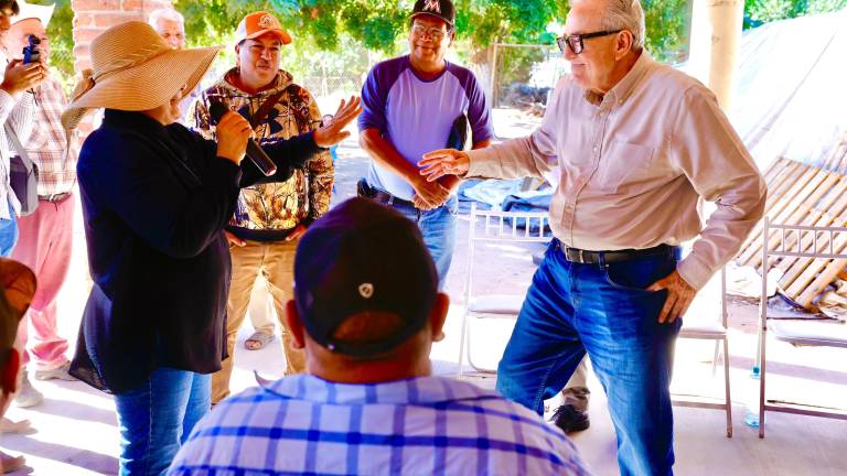 Rocha Moya anunció que el Gobierno del Estado apoyará a los productores con 2 mil 500 pesos por tonelada, utilizando recursos propios.