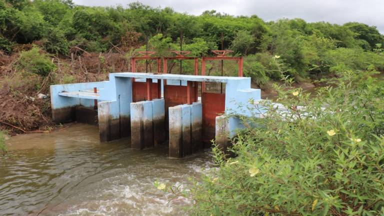 Alistan tandeos de agua en Mazatlán ante desabasto por obras de Conagua