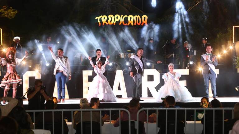 Obed Ibarra y Scarleth Valenzuela son los primeros soberanos de Carnaval de Mazatlán 2022