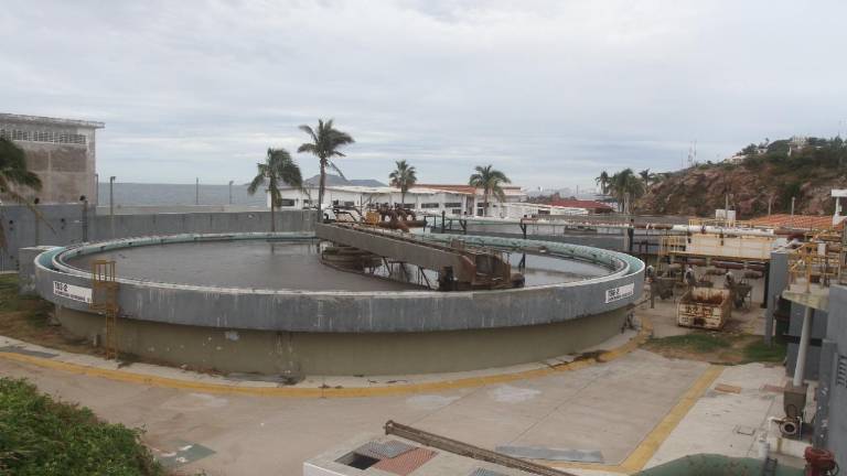 Esta plaza, según lo declarado anteriormente por el Presidente Municipal, será gratuita.