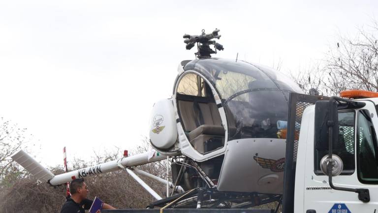 Los tripulantes resultaron ilesos tras el incidente y luego de bajar del helicóptero reportaron su ubicación a la academia de vuelo.